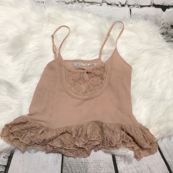 Urban Outfitters Tops - URBAN OUTFITTERS BLUSH LACE TANK TOP